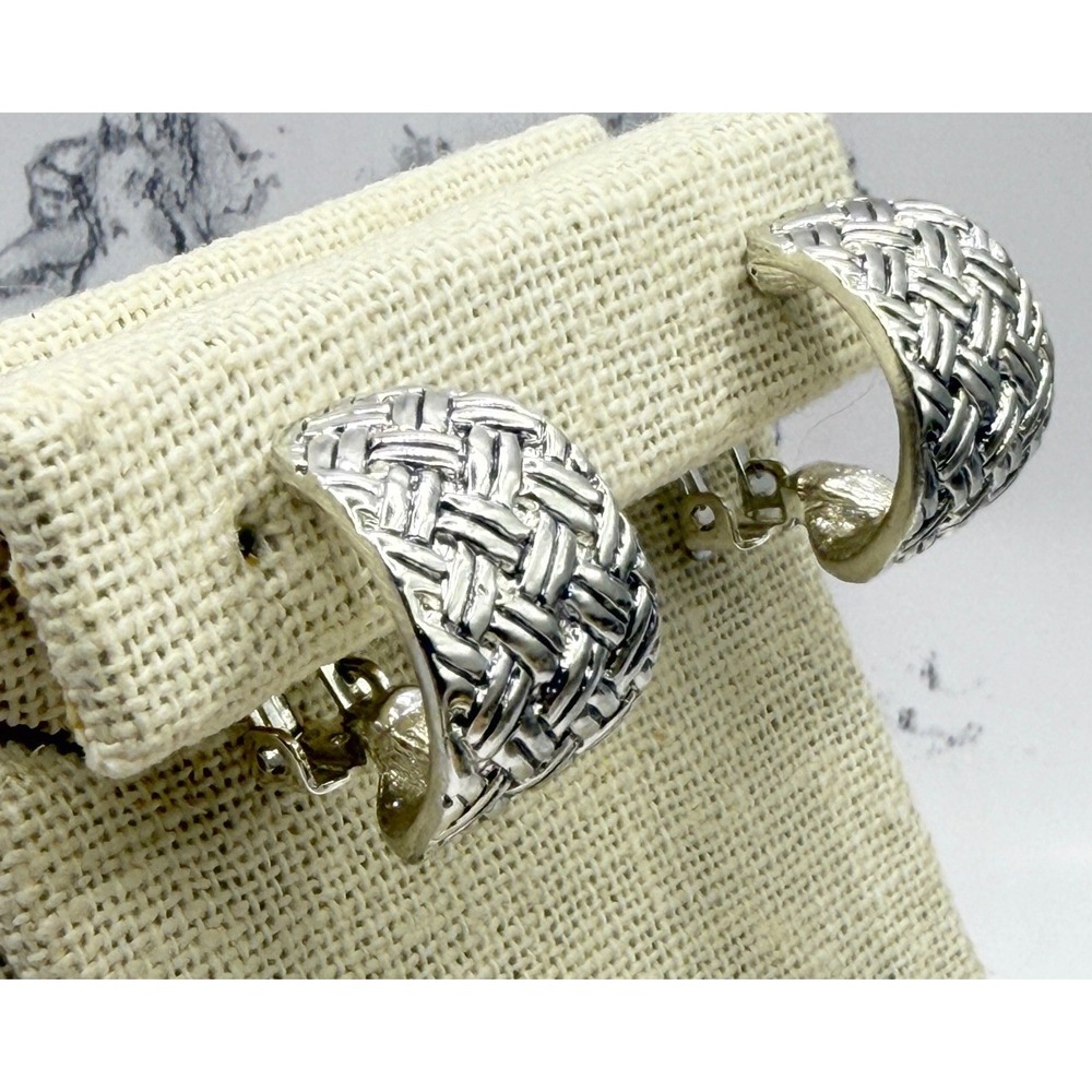 Laila Rowe Silver Tone Woven Clip On Hoop Earrings New‎